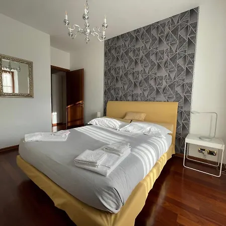 La Tua Casa Lontano Da Casa! Con 2 Posti Auto! Apartment Turin