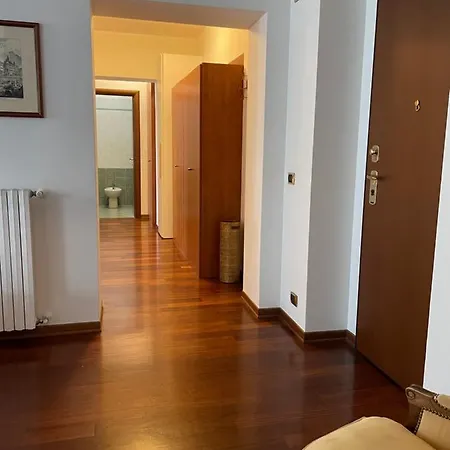 La Tua Casa Lontano Da Casa! Con 2 Posti Auto! * Turin