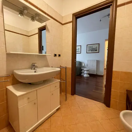 La Tua Casa Lontano Da Casa! Con 2 Posti Auto! Apartment Turin